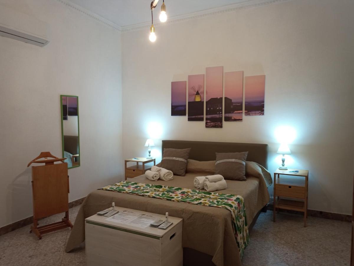 Casa Vacanze Ni Nuccia Trapani Kültér fotó
